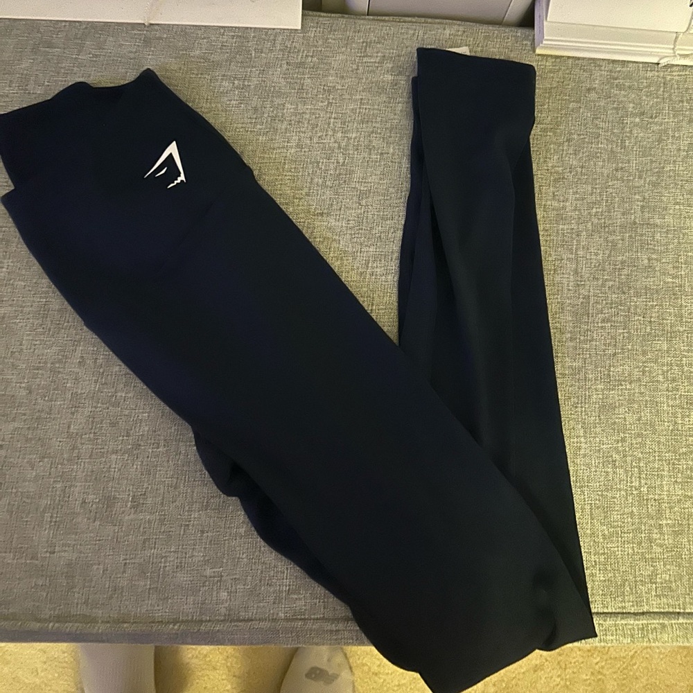 Navy blue gymshark leggings